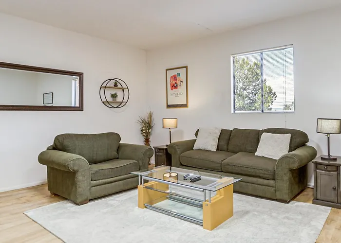 Holiday home 2 Mi To Uptown Sedona: W/ Hot Tub & Fire Pit! *
