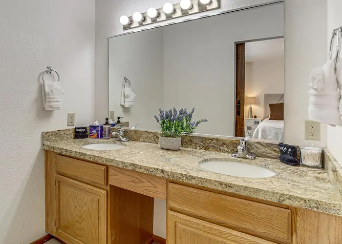 Holiday home 2 Mi To Uptown Sedona: W/ Hot Tub & Fire Pit! *
